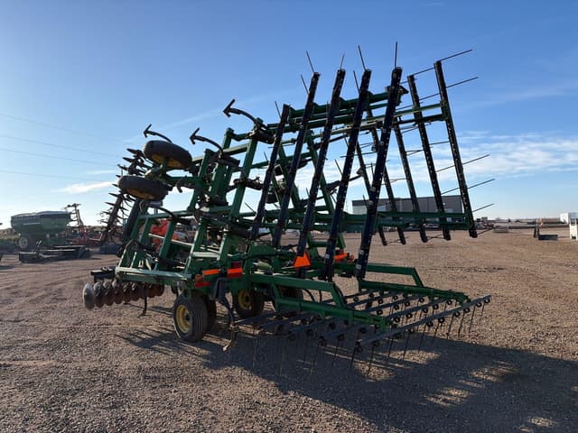 Image of John Deere 726 equipment image 2