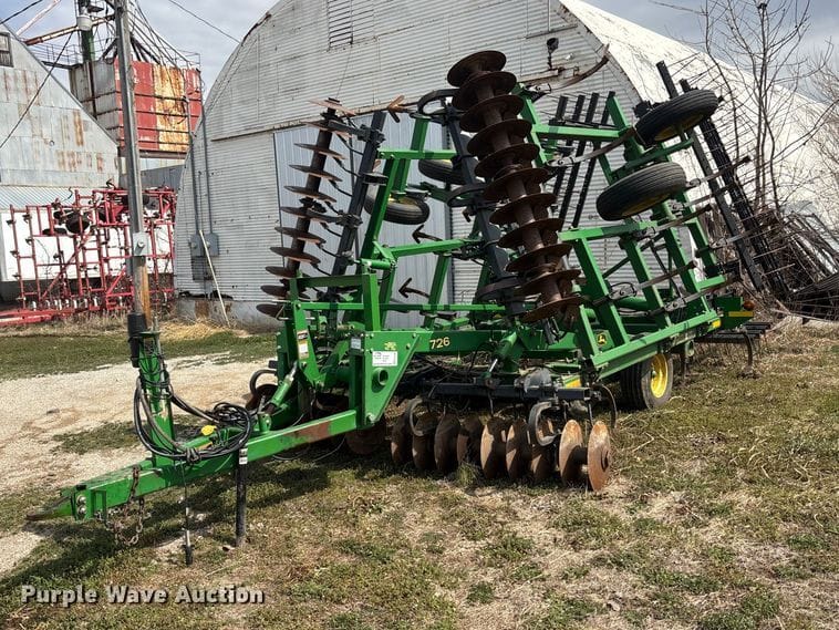 John Deere 726 Equipment Image0
