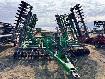 Main image John Deere 726
