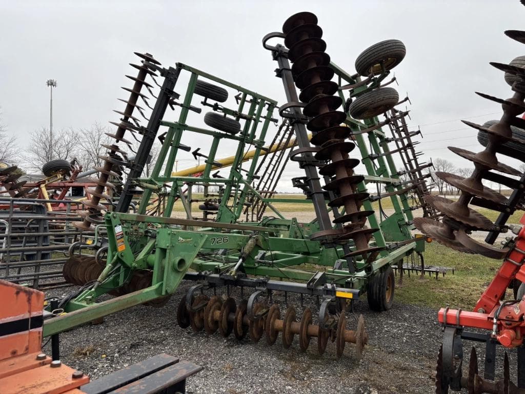 Image of John Deere 726 Image 0