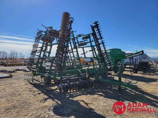 Image of John Deere 726 equipment image 1