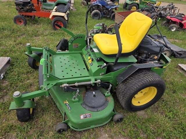 Image of John Deere 727 equipment image 1