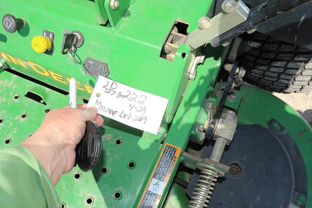 Image of John Deere 727A equipment image 1