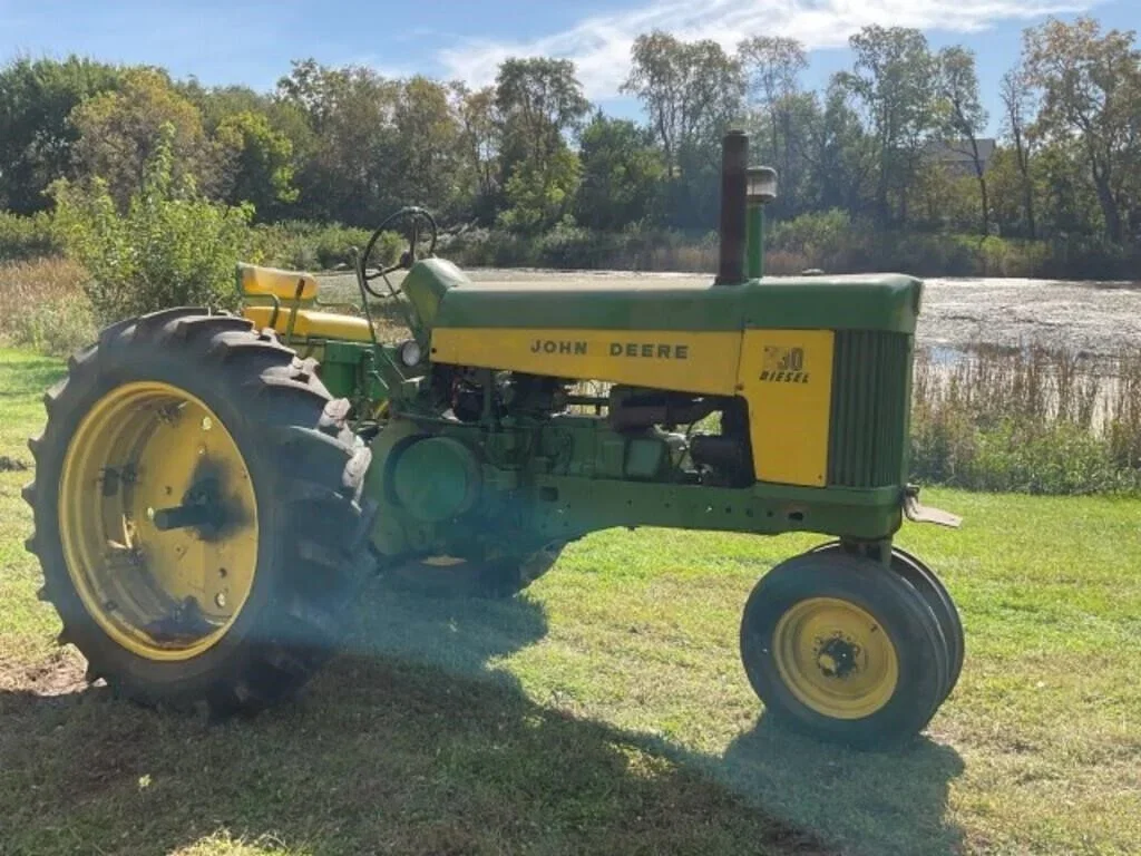 John Deere 730 Equipment Image0