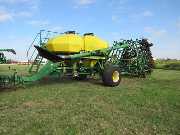 Image of John Deere 730 equipment image 1