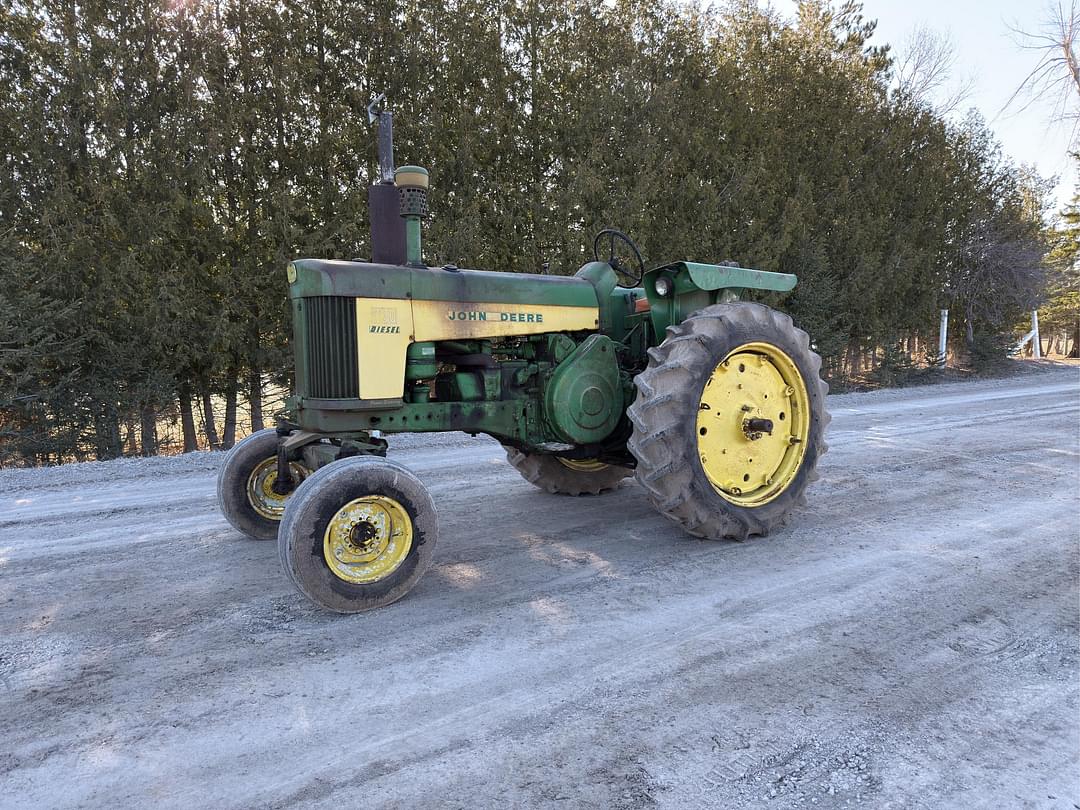 Image of John Deere 730 Primary image