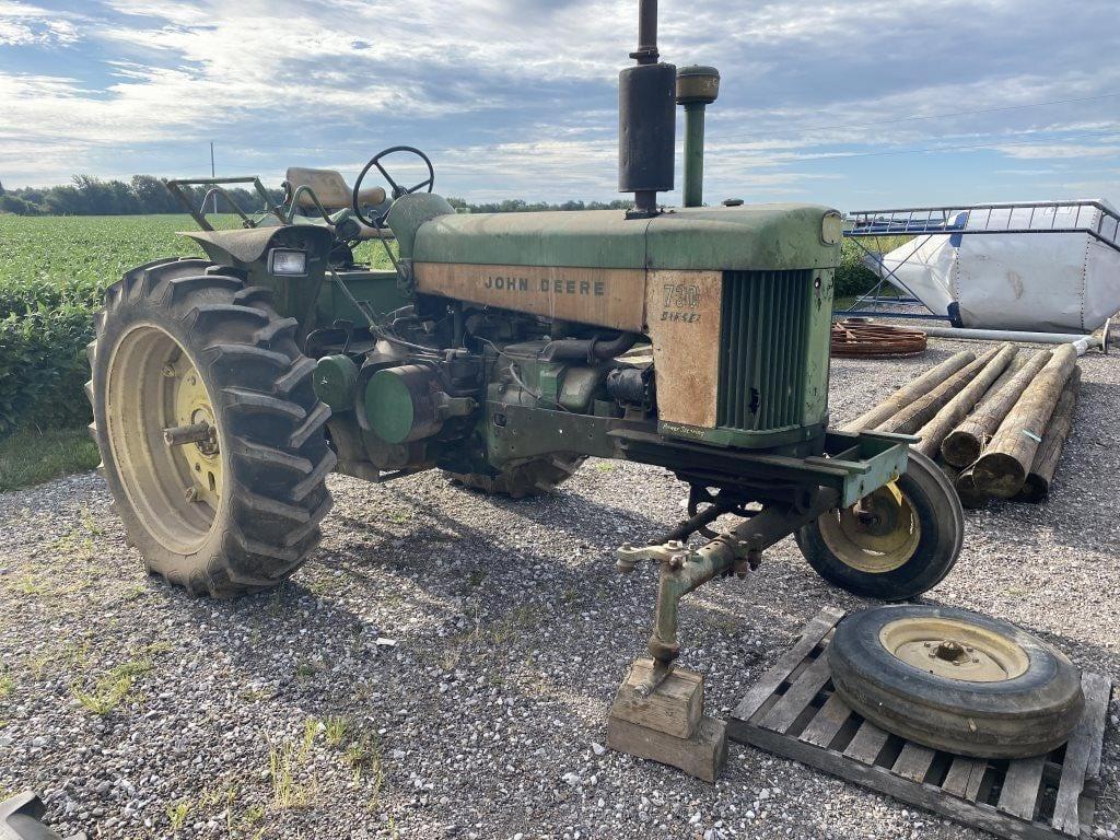 Image of John Deere 730 Image 0