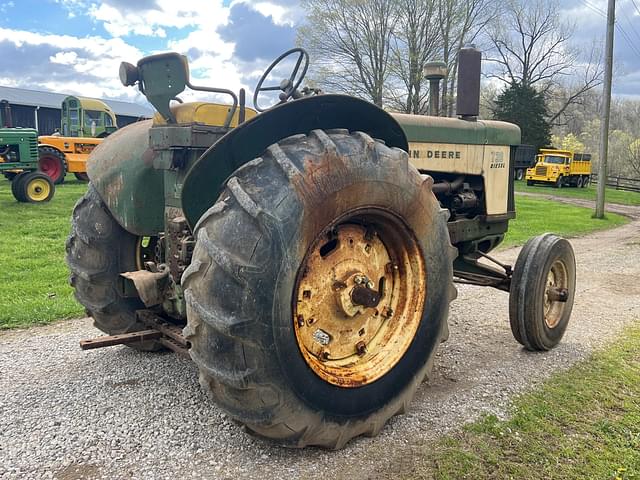 Image of John Deere 730 equipment image 4