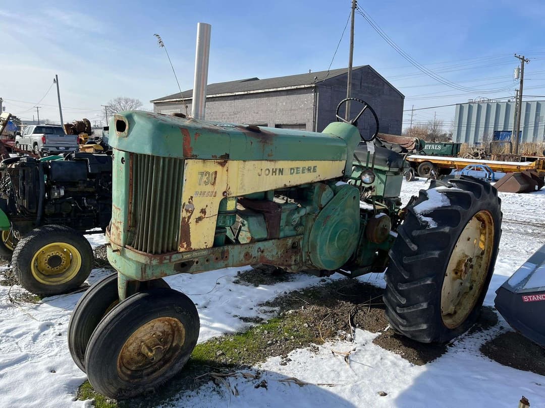 Image of John Deere 730 Primary image
