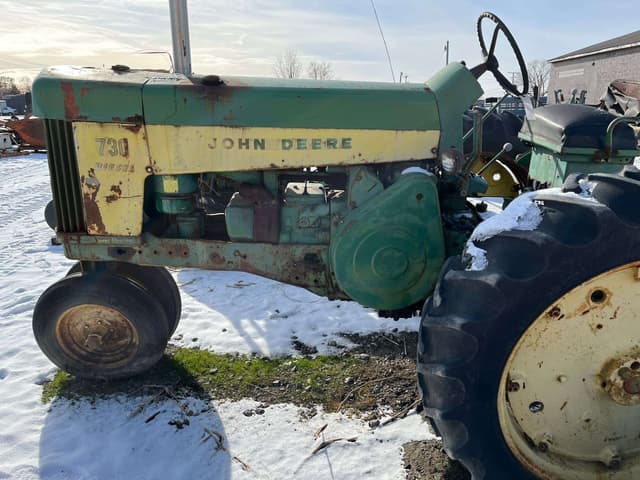 Image of John Deere 730 equipment image 1