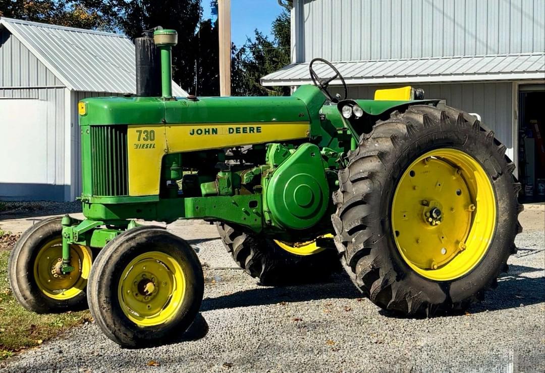 Image of John Deere 730 Primary Image