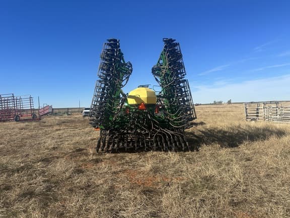 Image of John Deere 1910 equipment image 4