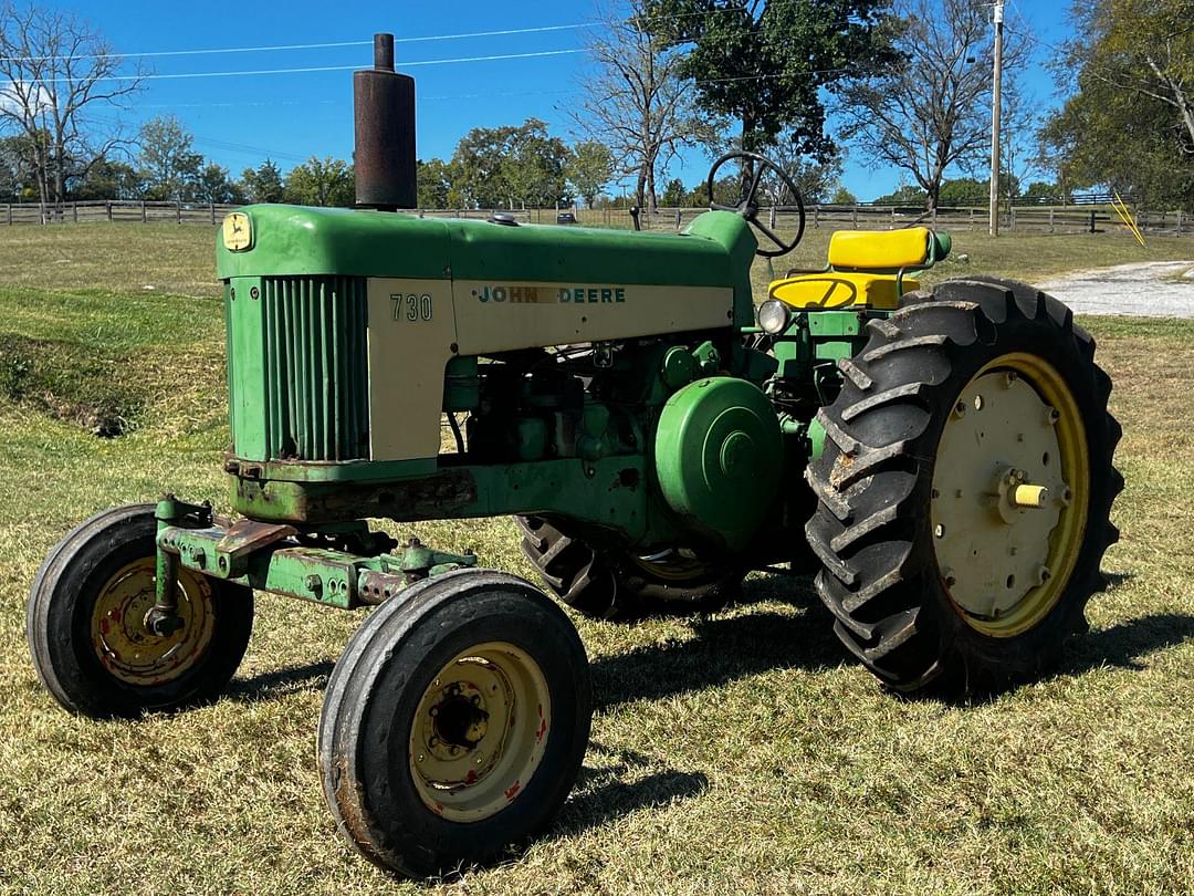 Image of John Deere 730 Primary image