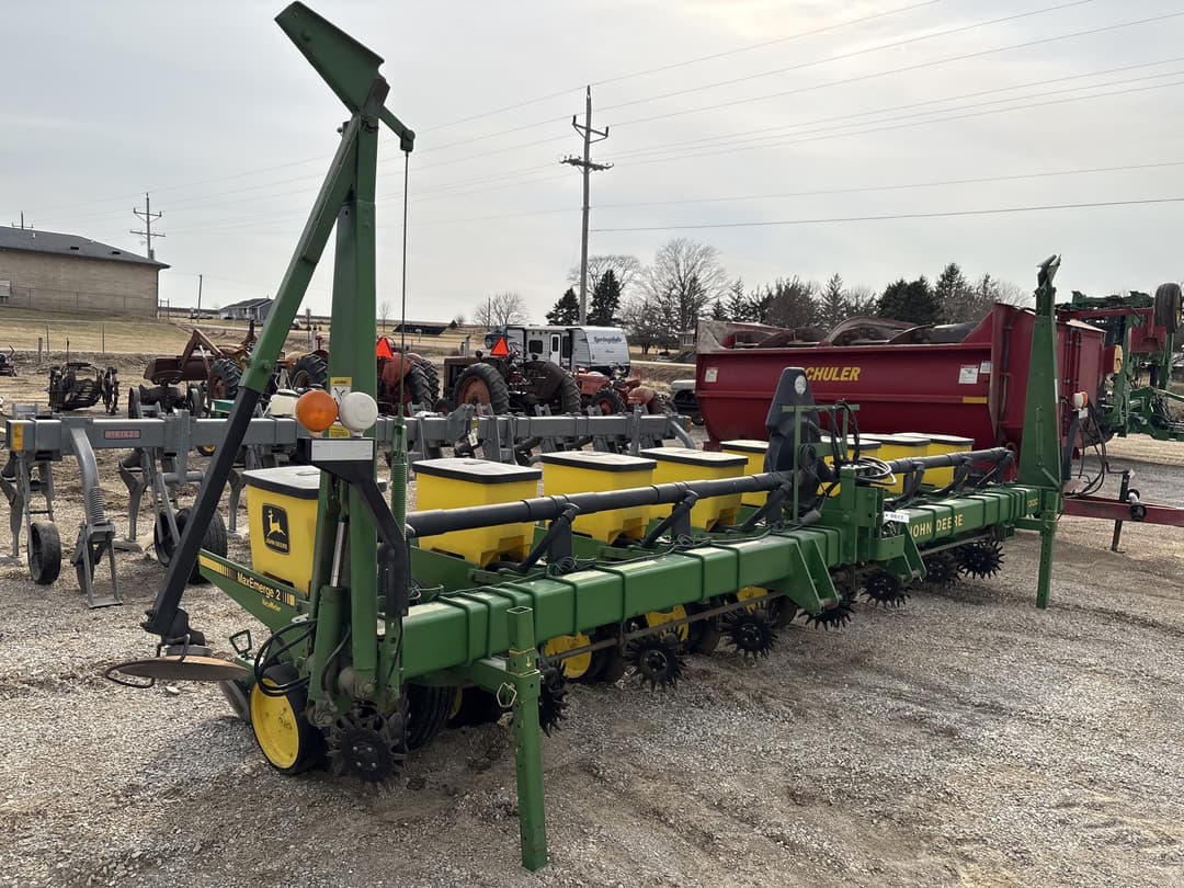 Image of John Deere 7300 Primary image