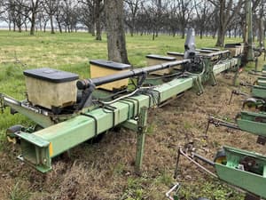 John Deere 7300 Image