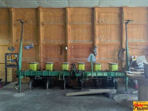 John Deere 7300 Image
