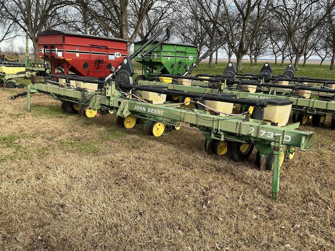 Image of John Deere 7300 Image 0