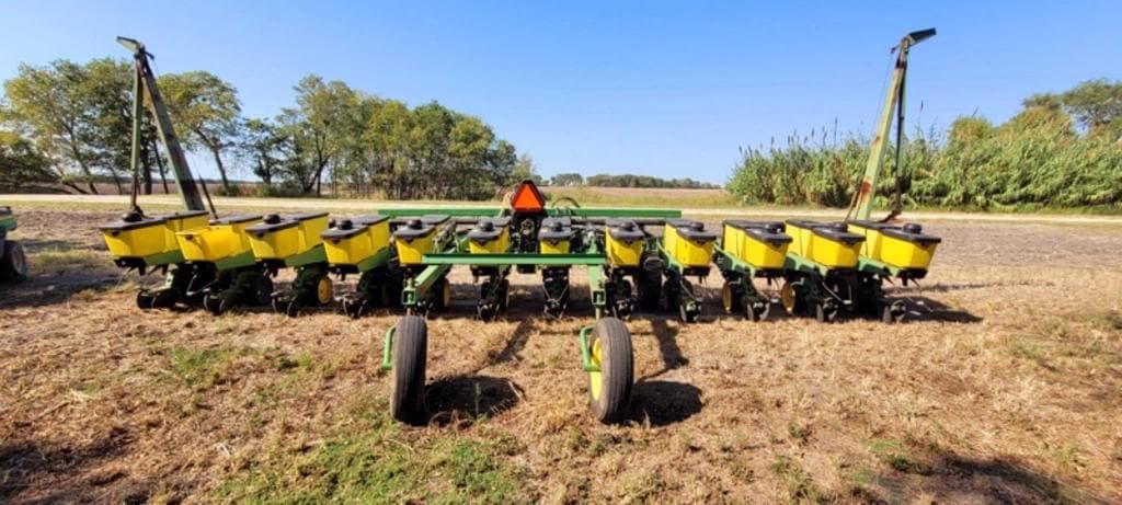 Image of John Deere 7300 Image 1