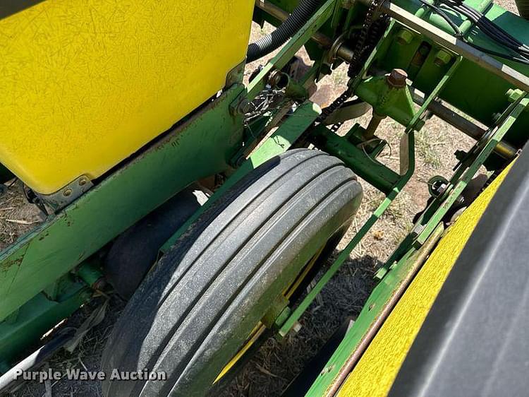 Main image John Deere 7300 28