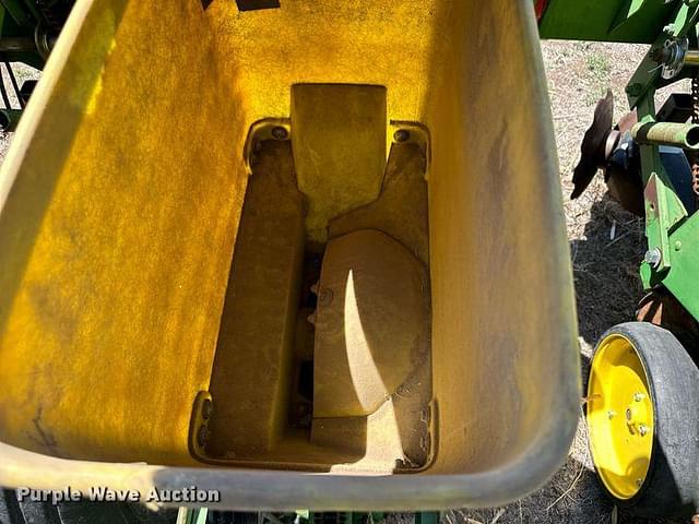 Thumbnail image John Deere 7300 32
