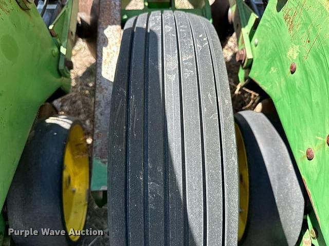 Thumbnail image John Deere 7300 48