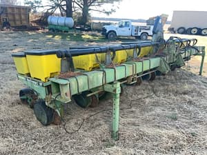 John Deere 7300 Image