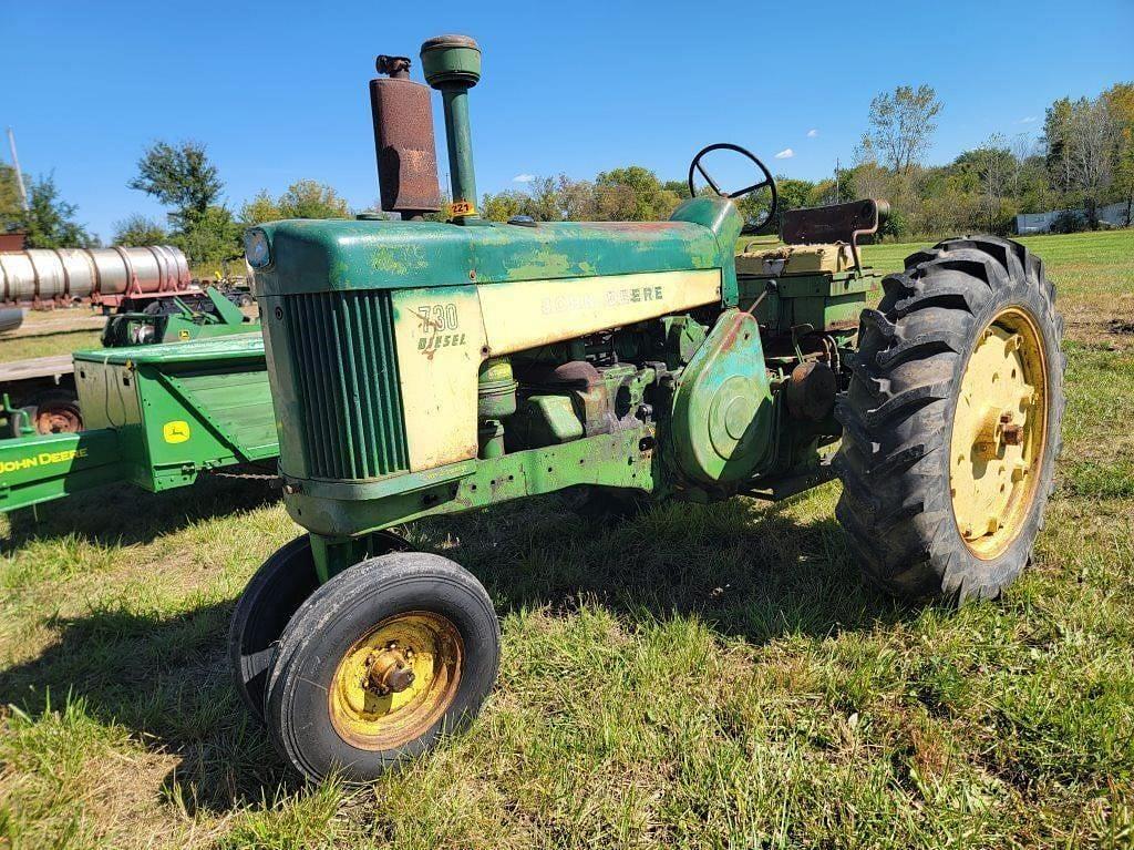 Image of John Deere 730 Primary image