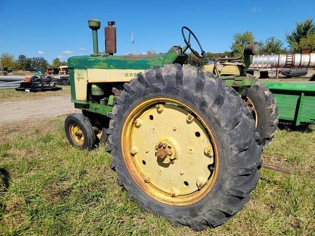 Image of John Deere 730 equipment image 1