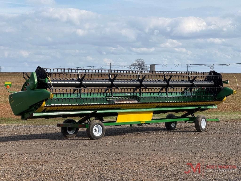 John Deere 730FD Equipment Image0