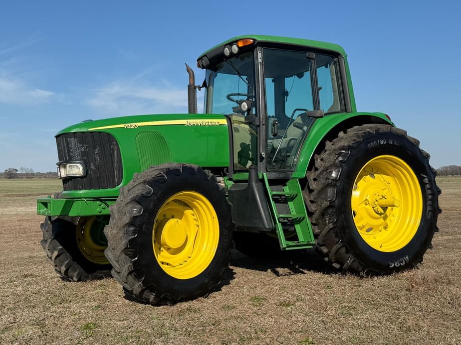 Main image John Deere 7320