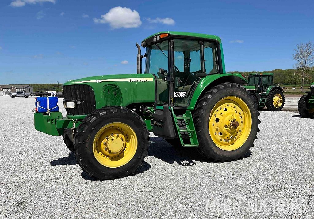 Image of John Deere 7320 Primary image