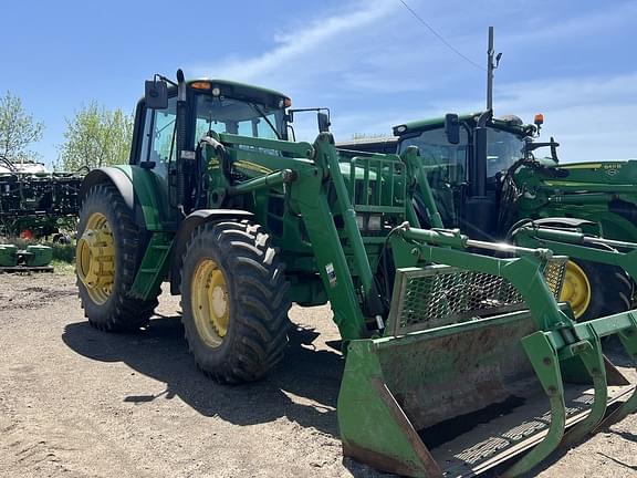 Image of John Deere 7330 Primary image