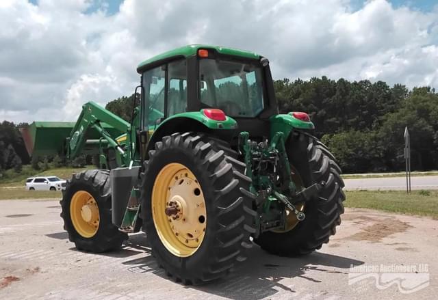Image of John Deere 7330 equipment image 3