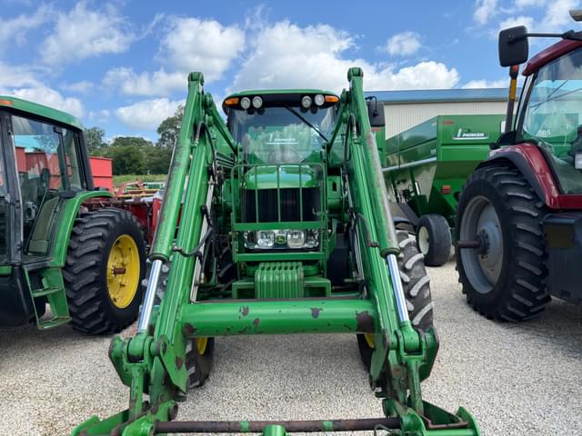 Image of John Deere 7330 equipment image 2