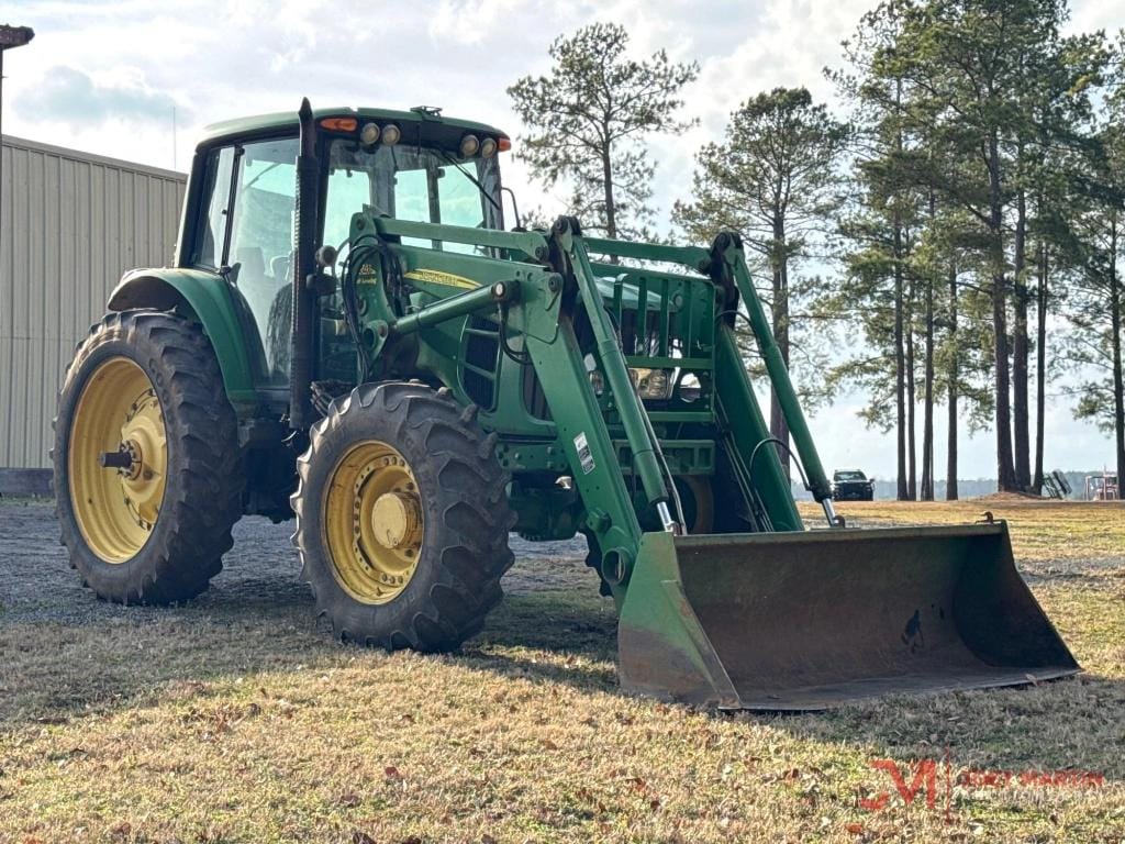 John Deere 7330 Equipment Image0