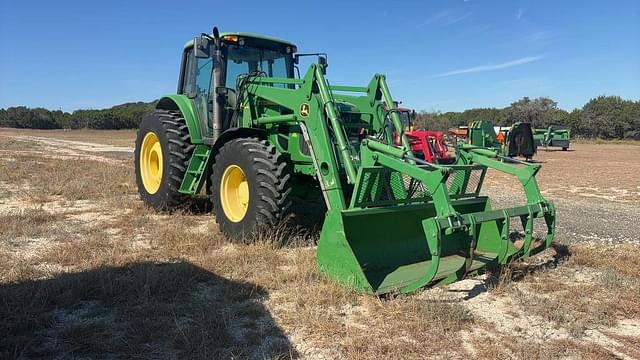 Image of John Deere 7330 equipment image 2