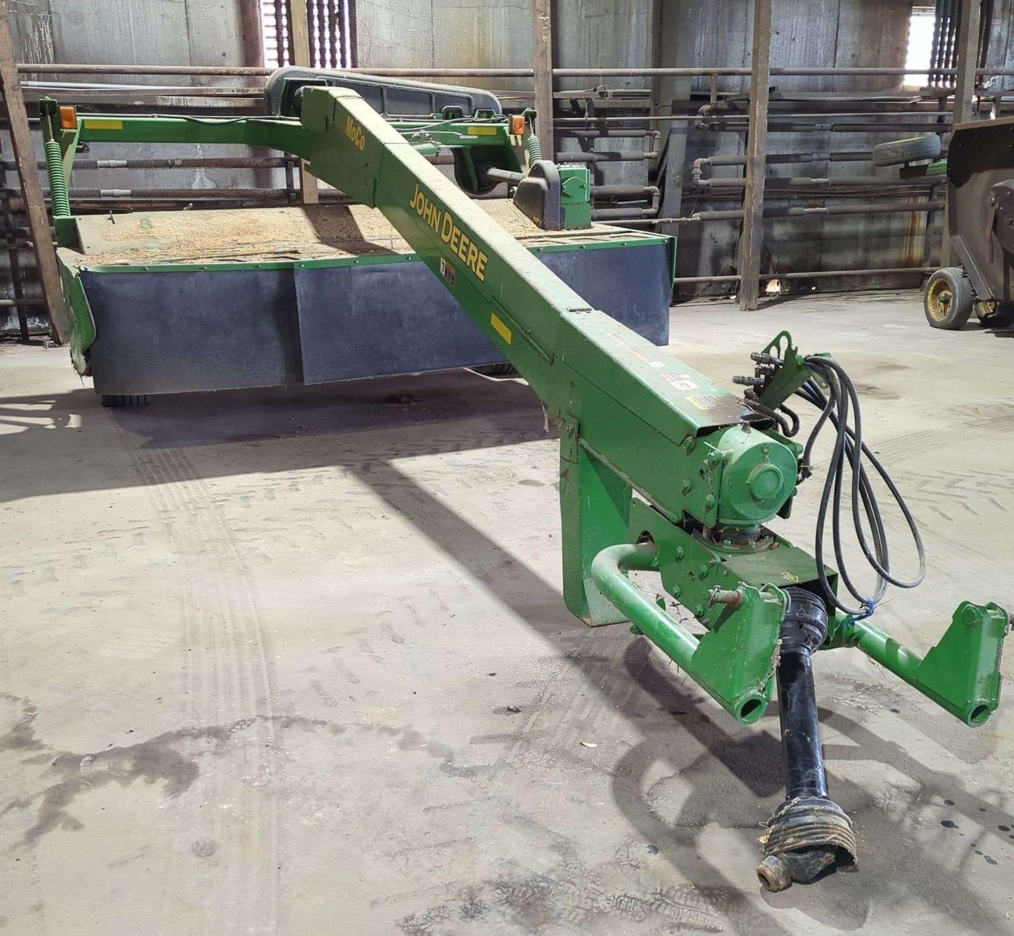 John Deere 735 Equipment Image0