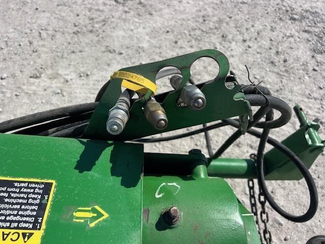 Image of John Deere 735 equipment image 3