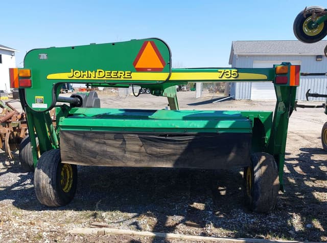 Image of John Deere 735 equipment image 2