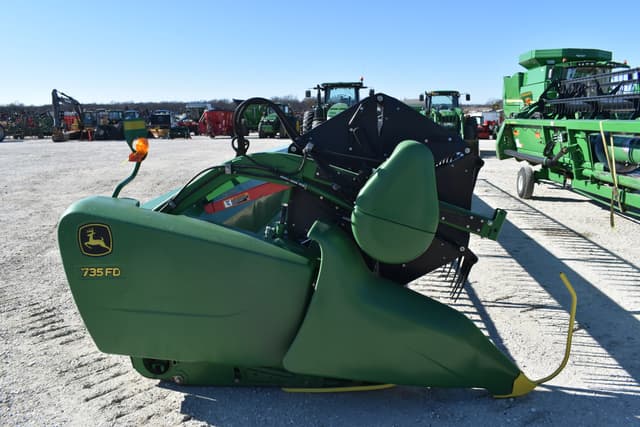 Image of John Deere 735FD equipment image 1