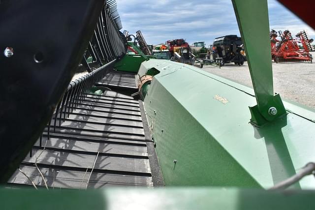 Image of John Deere 735FD equipment image 4