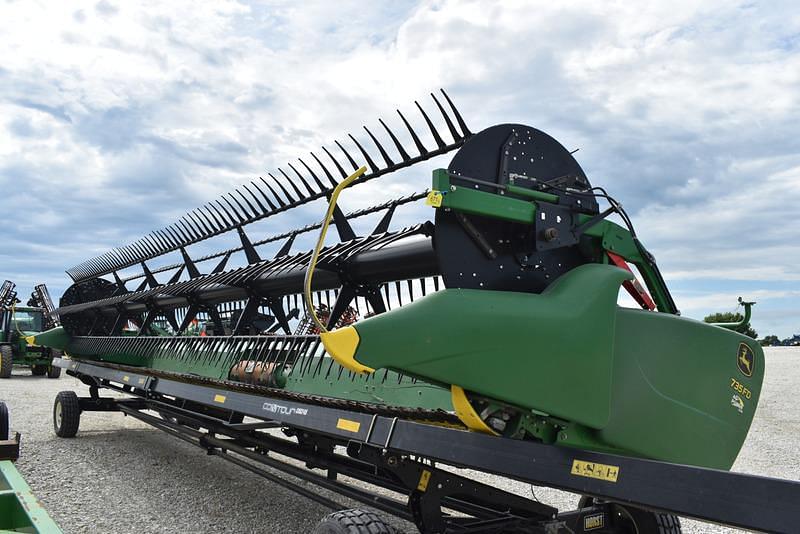 Image of John Deere 735FD Primary image