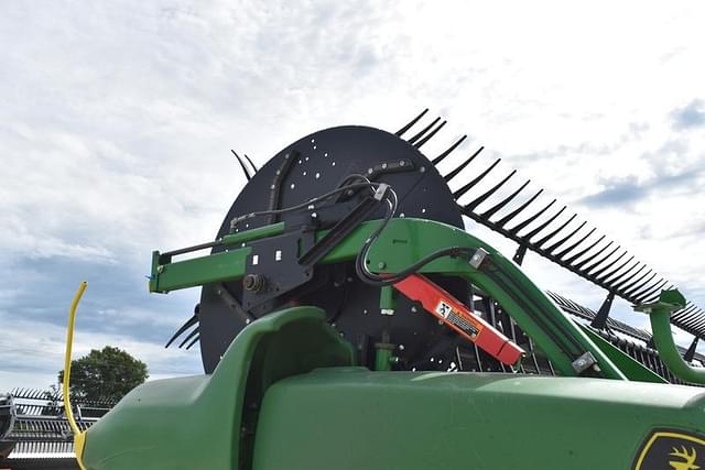 Image of John Deere 735FD equipment image 3
