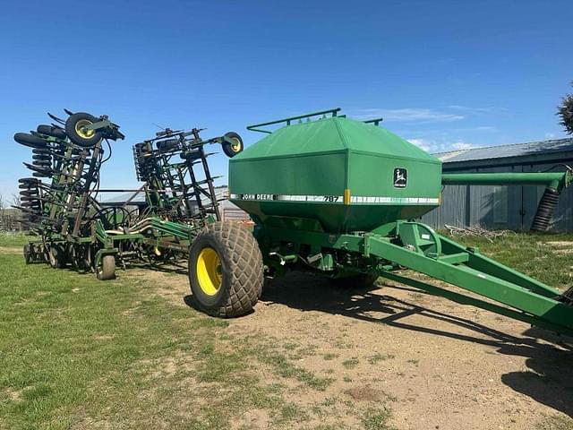 Image of John Deere 737 equipment image 1