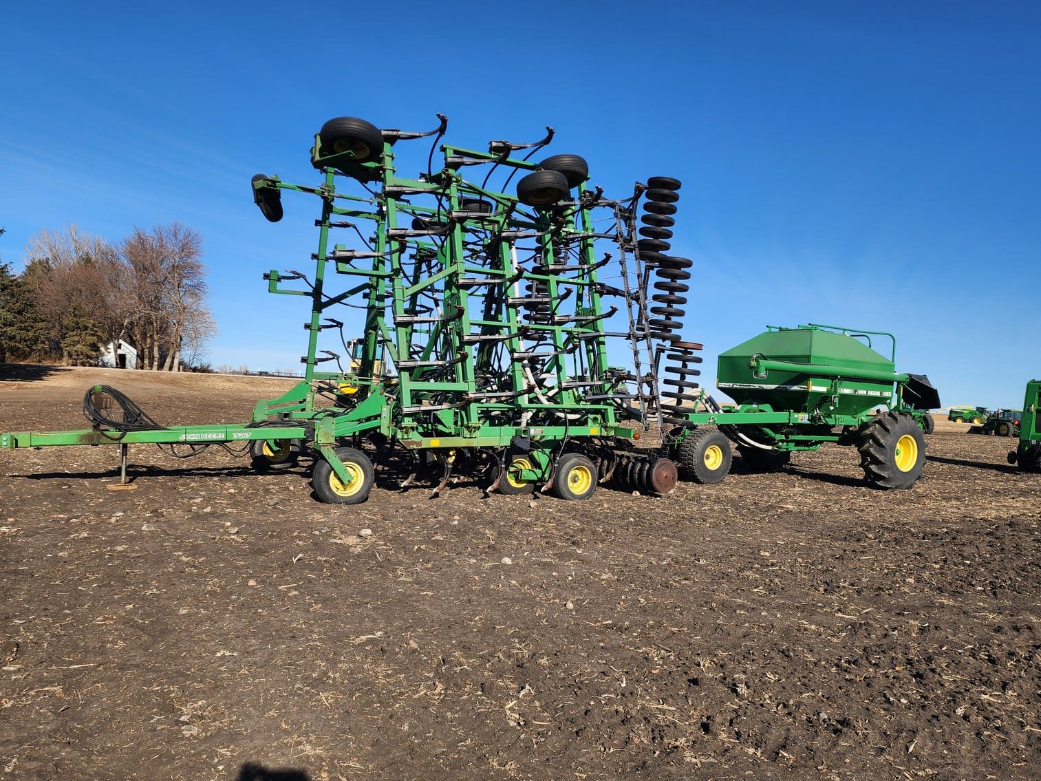 John Deere 737 Equipment Image0