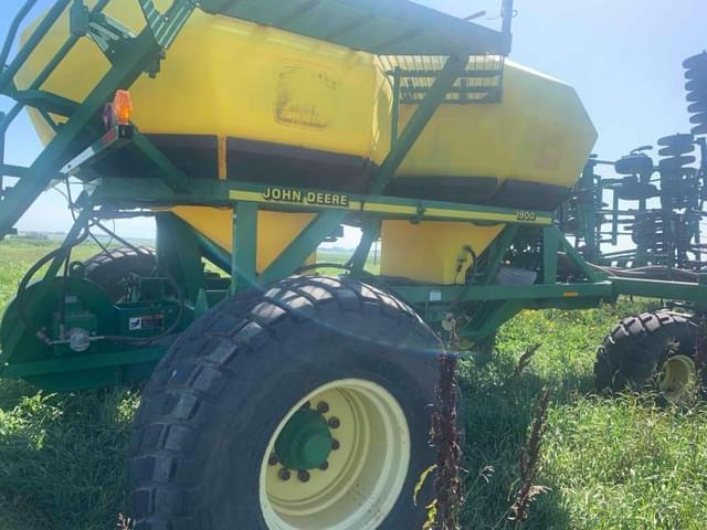 Image of John Deere 737 equipment image 3