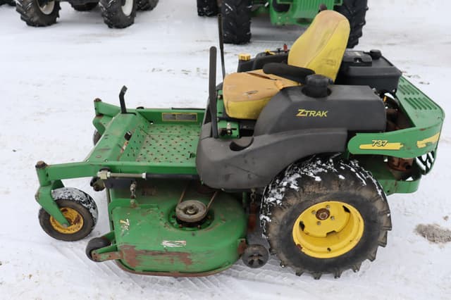 Image of John Deere 737 equipment image 3