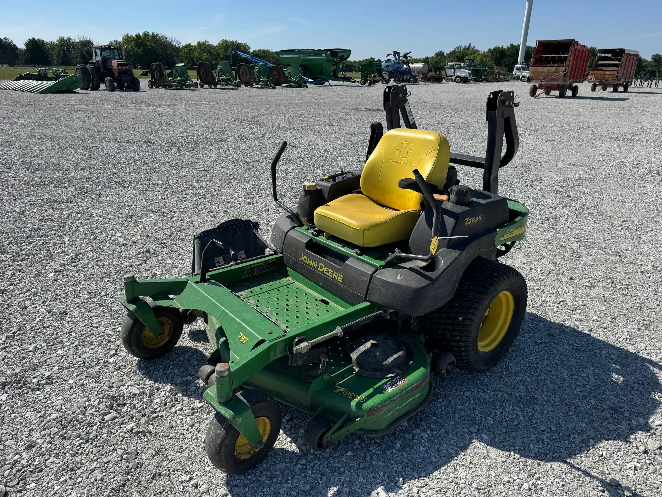John Deere 737 Equipment Image0