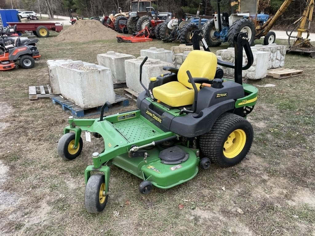 Image of John Deere 737 Primary image