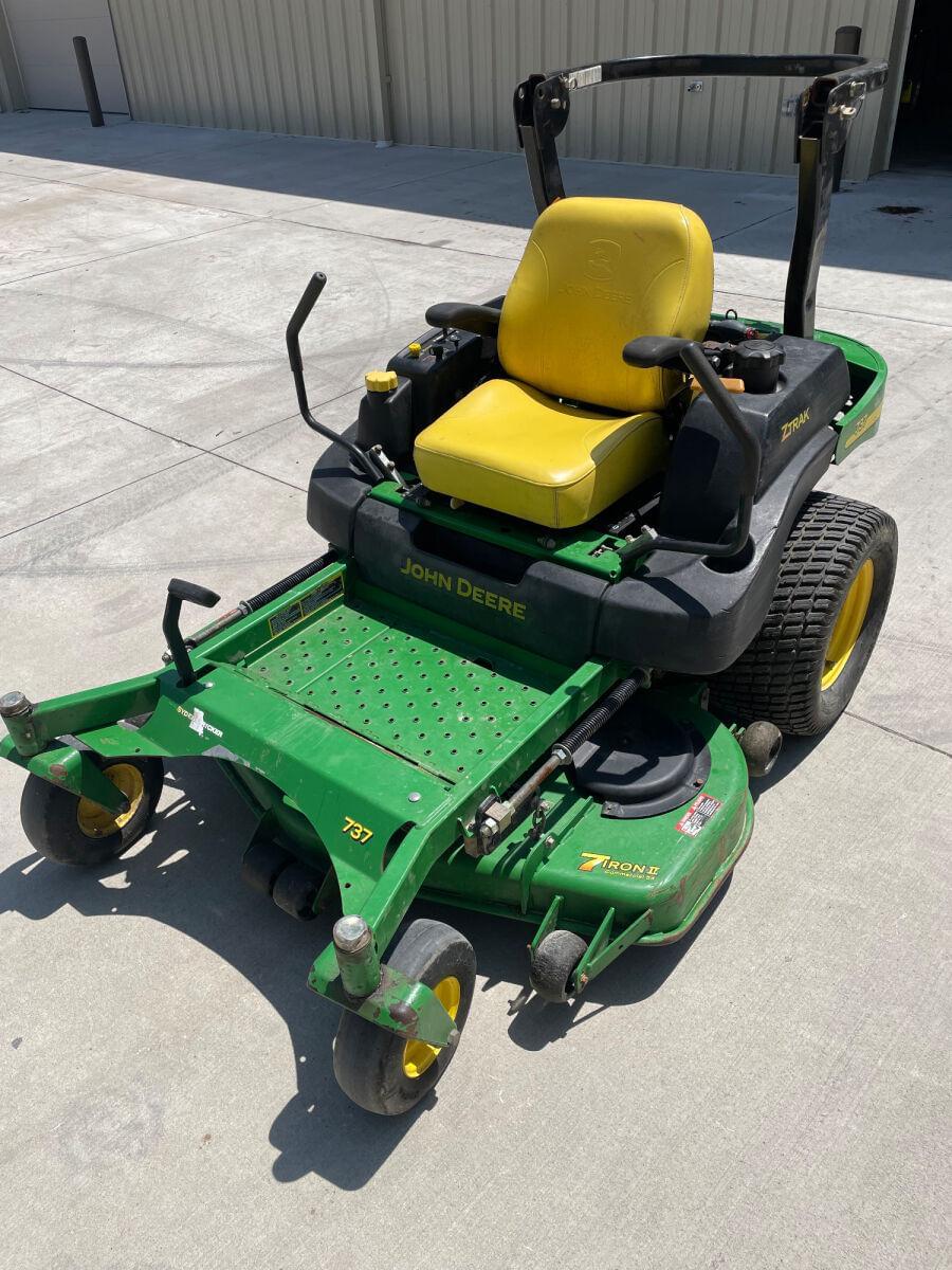 Image of John Deere 737 Primary image